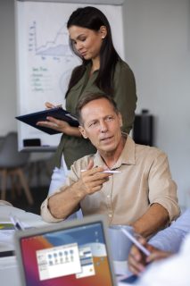 people-using-digital-device-while-meeting (1) people-using-digital-device-while-meeting (1)